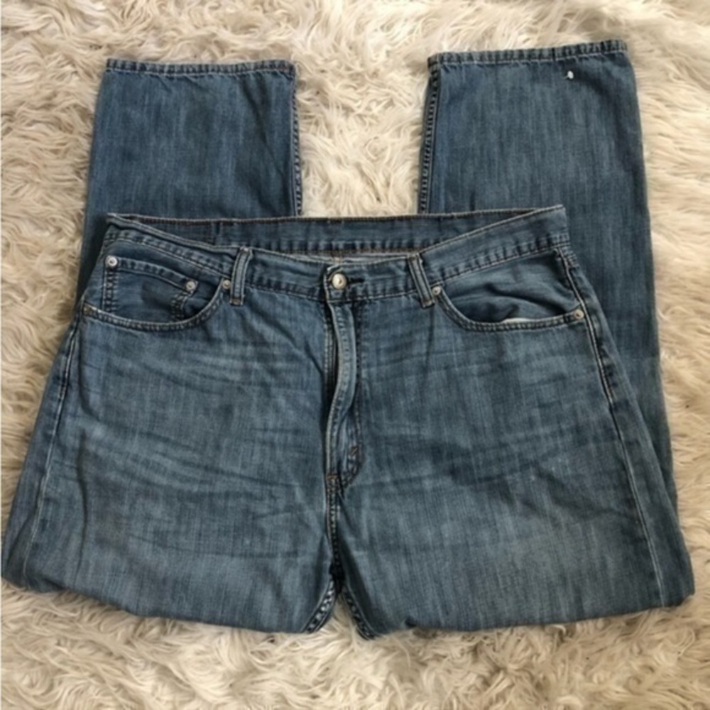 Levi’s Strauss & Co 505 Medium Wash Blue Jeans